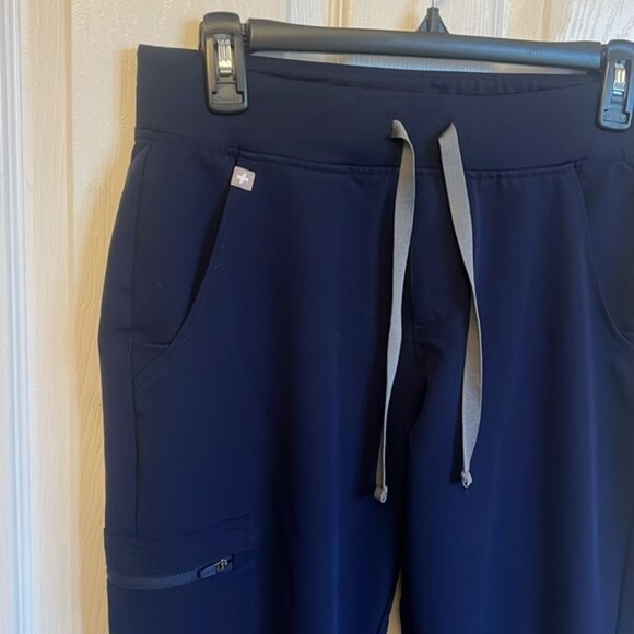 Figs Navy Scrub Set- Rafaela top and Jogger Bottoms - Picture 7 of 9